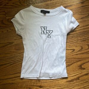 slim fit New York tee